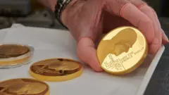 Монета