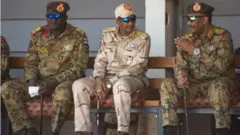 Hemetii kan jidduu keessa taa'an