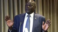 Waziri wa habari Michael Makuei