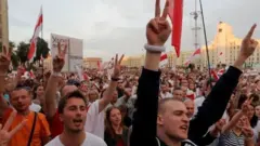 پیروزی مجدد الکساندر لوکاشنکو در انتخابات اخیر ریاست جمهوری با موجی از اعتراضات گسترده روبرو شده است