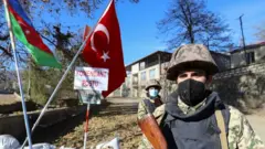 Askari ka tirsan ciidamada Azerbaijan ooilaalo ka haya xudduuda