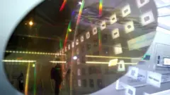 (캡션) 삼성전자 딜라이트에 전시된 반도체웨이퍼