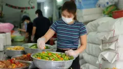 Quán cơm Nụ cười