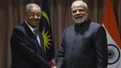 மலேசிய பிரதமர் மகாதீர்