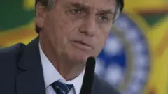 Jair Bolsonaro discursa