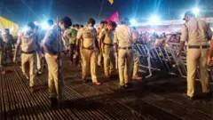 ఘటన స్థలంలో పోలీసులు