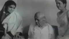 বার্ধক্যে স্থবির কবি।