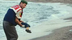 ਸਮੁੰਦਰ ਕੰਢੇ ਬੱਚੇ ਦੀ ਲਾਸ਼ ਦੀ ਵਾਇਰਲ ਤਸਵੀਰ