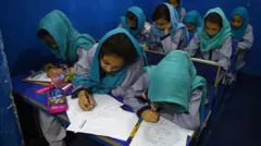 نجونې