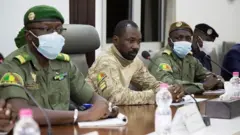 Des sources concordantes révèlent que le Colonel Assimi Goita et ses camarades proposent à la CEDEAO une transition de trois ans dirigée par un militaire