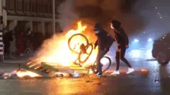 В Європі бунтують проти ковідних обмежень