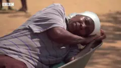 Zimbabwe ivugwamwo ikibazo c'inzara, kibangamiye abarwayi kurusha