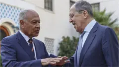 Sergei Lavrov (R) with Arab League Secretary General Ahmed Aboul Gheit
