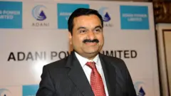 ভারতের আদানি শিল্পগোষ্ঠীর প্রধান গৌতম আদানি