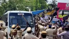 ஆளுநருக்கு எதிராக போராட்டம்