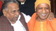 ములాయం సింగ్ యాదవ్, యోగి ఆదిత్యనాథ్