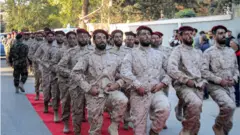 ستعراض عسكري لحزب الله في بعلبك بمناسبة "يوم الشهيد".