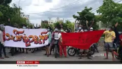 နိုင်ငံတဝန်း ဆန္ဒပြပွဲတွေ ရှိနေဆဲ