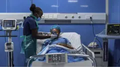ኣብ ሆስፒታል ዝደቀሰት ተሓካሚት