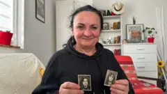 Sanja Stijak sa fotografijama