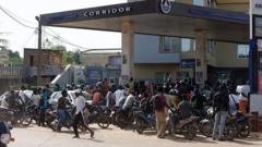 Le Mali ferme ses écoles et ses universités alors que le blocus djihadiste aggrave la crise du carburant
