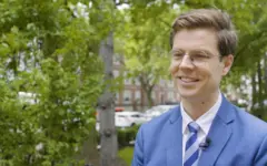 ماتياس إيسمان، طالب دنماركي