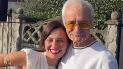 ስድራቤታት እተራኽብ ጋዜጠኛ፡ ዘይትፈልጦ ዝነበረት ወላዲኣ ኣብ ፌስቡክ ዓርካ ኰይኑ ጸኒሑ