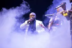 Nimbona Jean Pierre batazira Kidumu ariko araririmba mu birori vyo guhimbaza isabukuru yiwe y'imyaka 50