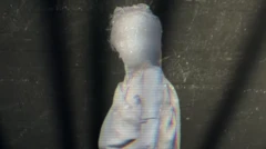 காவல்துறையால் அடித்துக் கொல்லப்பட்ட கணவர்: 27 ஆண்டுகளாக நீதிக்குப் போராடும் தாயும் மகனும்