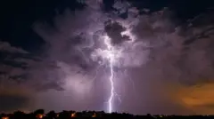 বজ্রপাতের ছবি