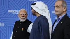 यूएई और ईरान के राष्ट्रपतियों के साथ प्रधानमंत्री नरेंद्र मोदी