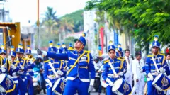 සෑම වසරකම පෙබරවාරි සහ මාර්තු මාස දෙක යනු ලොකු කුඩා පාසල් සිසුන්ට පමණක් නොවේ ආදී සිසුන්ටද විනෝදය සහ සතුට ගෙන එන මාසයක් යැයි කිවහොත් නිවැරදිය.