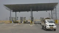 પ્રતીકાત્મક તસવીર