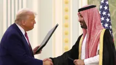 டிரம்ப், வளைகுடா பயணம், அமெரிக்கா, அரபு நாடுகள், காஸா, இஸ்ரேல் 