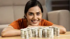 બજેટ 2025, નિર્મલા સીતારમણ, બજેટ સત્ર, આવકવેરો, જીએસટી, વેરો, ઇન્કમટૅક્સ, મોંઘવારી, રોજગારી, નોકરી, આવક, જાવક, ભાવવધારો