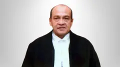 न्यायमूर्ती यशवंत वर्मा यांच्या घराच्या स्टोअर रूममध्ये जळालेली रोकड सापडल्याचा आरोप आहे.