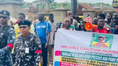 Aworan iwọde ‘ebi ń pa wá’