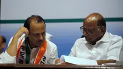 ਅਜੀਤ ਪਵਾਰ - ਸ਼ਰਦ ਪਵਾਰ