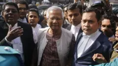 অধ্যাপক ইউনূস এবং তার প্রতিষ্ঠানের বিরুদ্ধে শতাধিক মামলা রয়েছে
