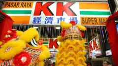 ملائیشیا، جُرابیں، کے کے مارٹ