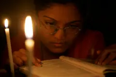 वीजपुरवठा कायम ठेवण्याचं आव्हान, संपावर जाणाऱ्या कर्मचाऱ्यांना कारवाईचा इशारा
