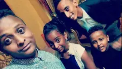 ራሚ ባዳዊን ኣሕዋቱን ኣብ ካርቱም ተዓጽዮም ይርከቡ