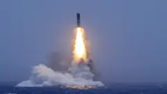 中國核動力潛艇在太平洋某海域發射試驗導彈（中國中央電視台發放照片6/7/2026）