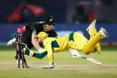 AUS vs NZ : ऑस्ट्रेलियानं 3 बॉलमध्ये फिरवला सामना! थरारक लढतीत न्यूझीलंडचा पराभव