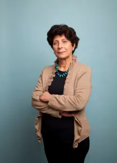 Fotografia da paleoantropóloga Silvana Condemi.