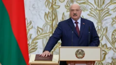 Лукашенко приносит клятву президента