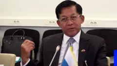 ငွေကြေးခဝါချမှုနှင့် အကြမ်းဖက်ငွေကြေးထောက်ပံ့မှုတို့ကို တိုက်ဖျက်ရန် ပျက်ကွက်တဲ့အတွက် ကမ္ဘာ့ ဘဏ္ဍာရေးစောင့်ကြည့်အဖွဲ့ရဲ့ (Financial Action Task Force-FATF) က မြန်မာနိုင်ငံကို အမည်ပျက်စာရင်း မှာထည့်သွင်းဖို့ ဆုံးဖြတ်နိုင်တယ်