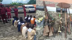 Awọn ẹṣọ Amotekun wọ aṣọ iṣẹ pupa pẹlu fila lẹgbẹẹ awọn afurasi to jokoo silẹ