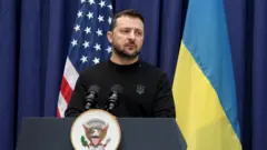 မြူးနစ်လုံခြုံရေးညီလာခံမှာတွေ့ရတဲ့ မစ္စတာဇလန်းစကီး