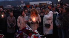 Plus de 130 personnes ont été tuées dans la nuit de vendredi à samedi, dans l'attaque d'une salle de concert au nord de Moscou.